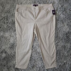 NWT Gloria Vanderbilt Amanda Ankle Snap Hem Pants - Size 22W
